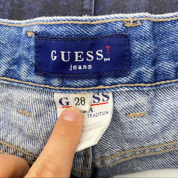 Vintage Guess High Waisted Mom Jeans - Picture 15 of 16